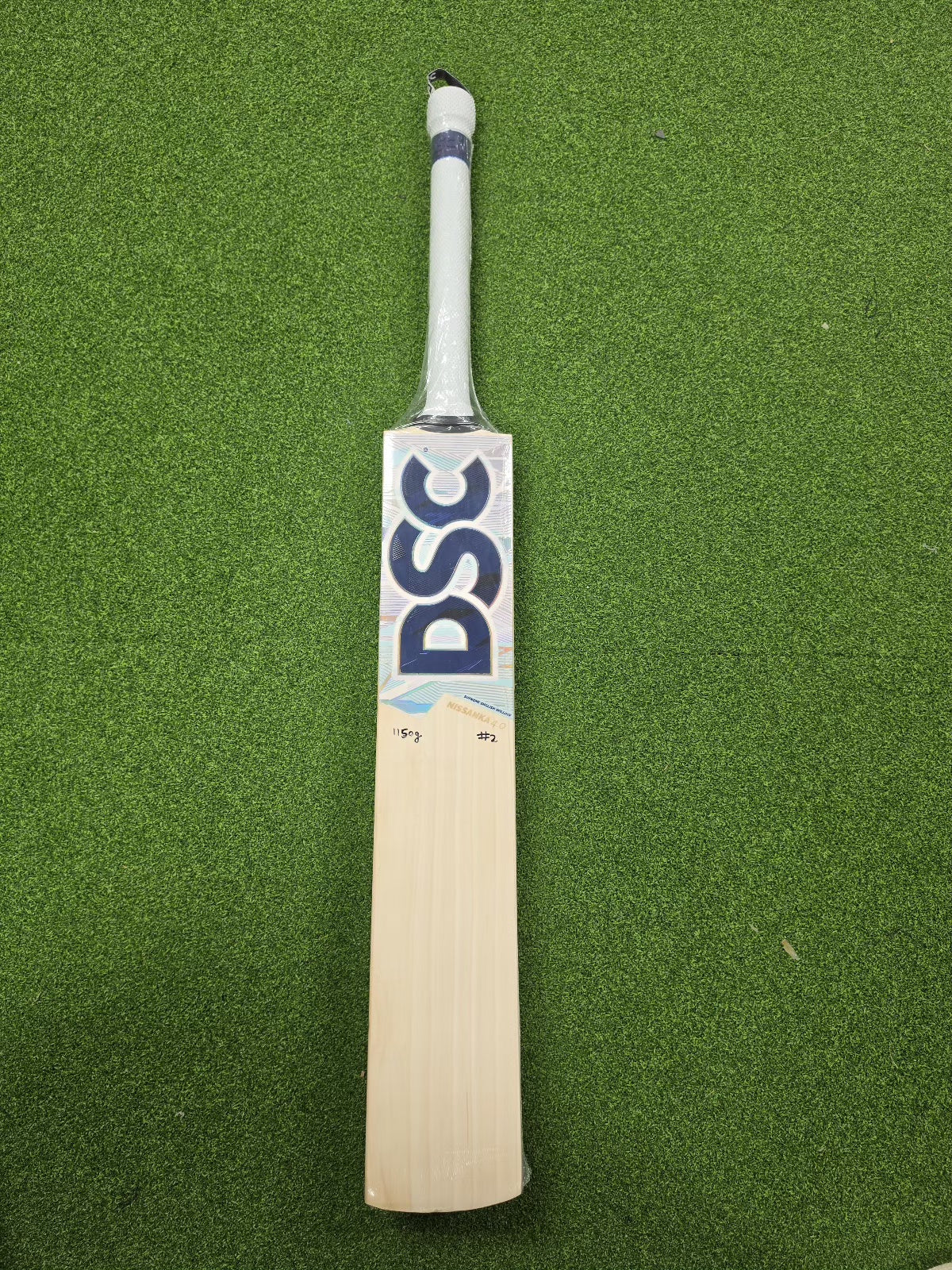 DSC Nissanka 4.0 English Willow Cricket Bat (2026-2027) End of season deals