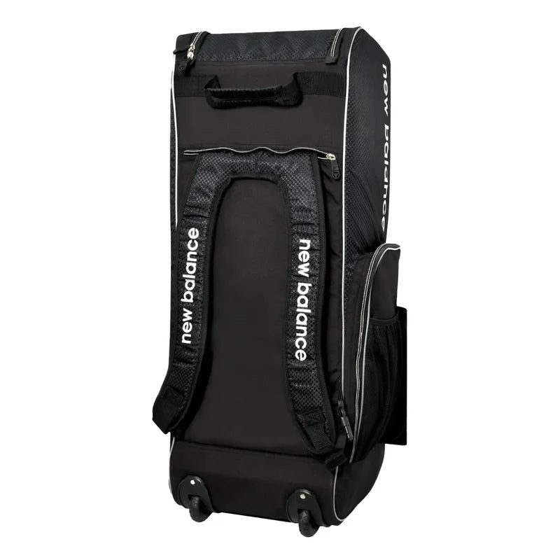 New Balance 8i Wheelie Duffle Bag (2026)
